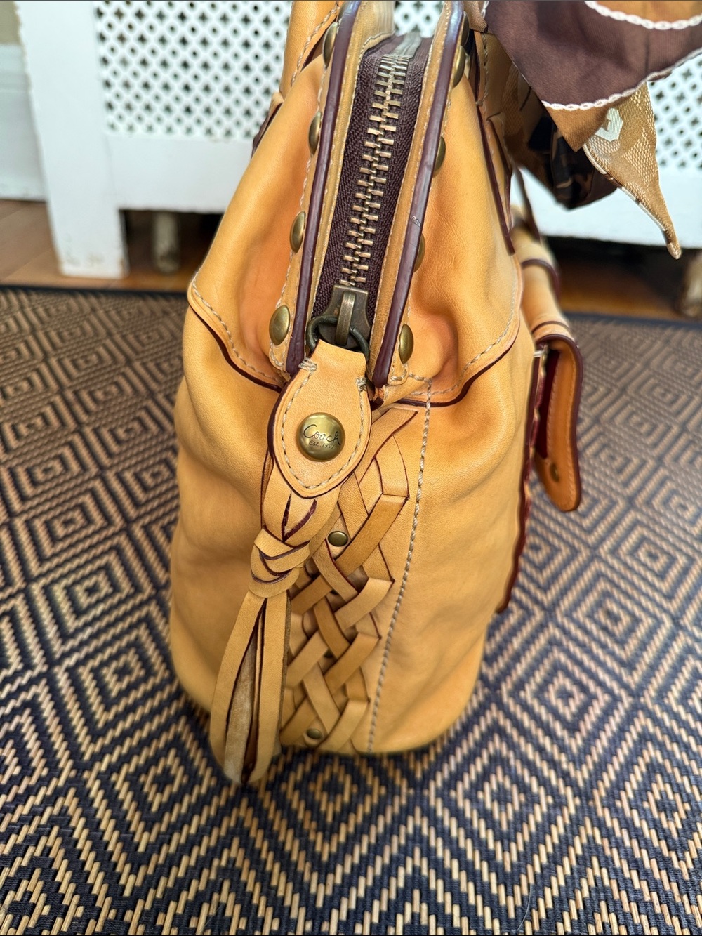 Vintage Y2K Coach 11977 Thompson Vachetta studded whipstitch bag - Picture 5 of 16